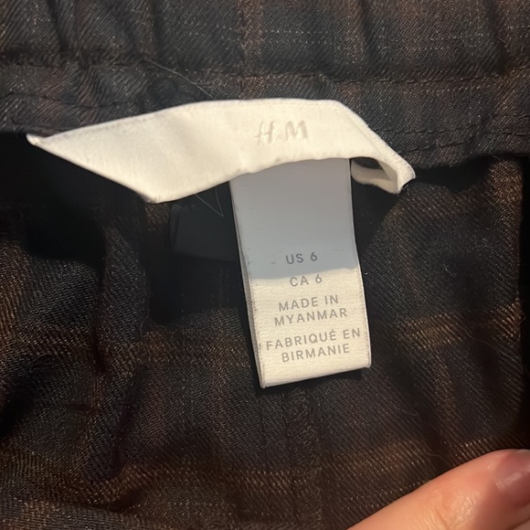 Ladies paper bag H&M pants in brown plaid - Picture 2 of 7